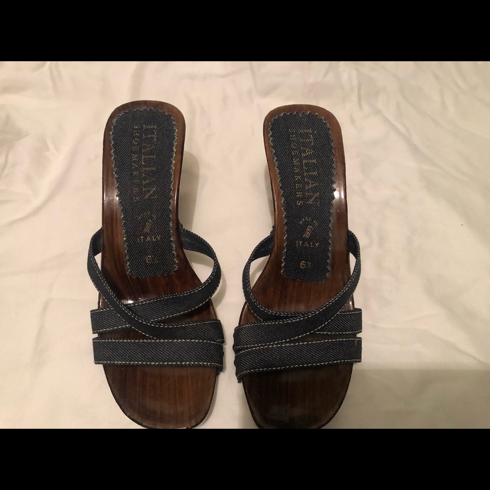 Italian shoemakers wooden shoes with navy blue straps. Size 6 1/2.
